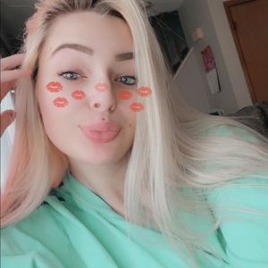 Meet your Posher, Leah